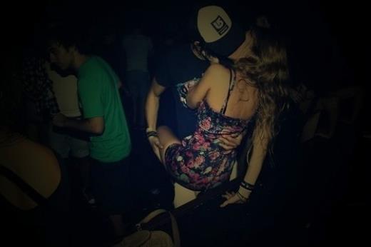 用蝴蝶写一句拟人句