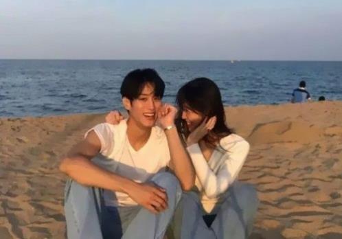 离婚的经典句子[20条] (男人的法定结婚年龄是22岁…)