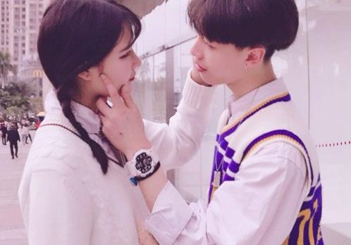 社会现实人情冷暖句子（社会很现实的经典句子）