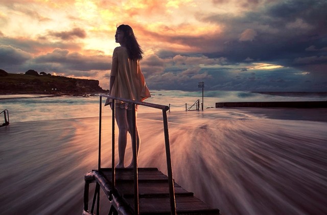 一年到头挣不到钱的句子