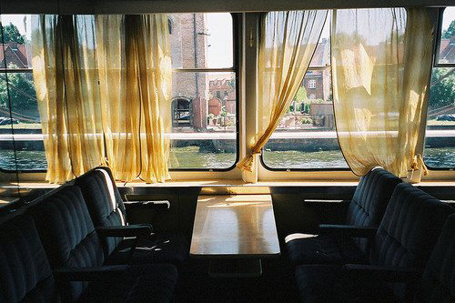 温暖阳光有内涵的句子文案短句干净治愈阳光(90句)