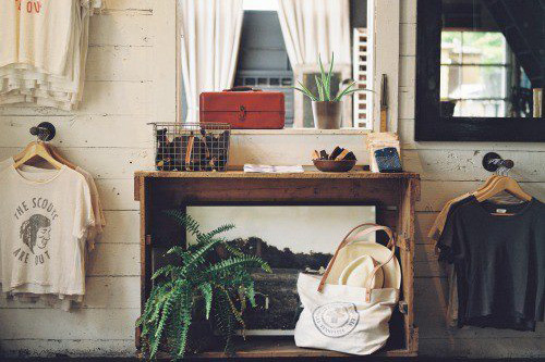 夜晚抒发感慨的句子 深夜感悟人生的经典句子(精选60句)