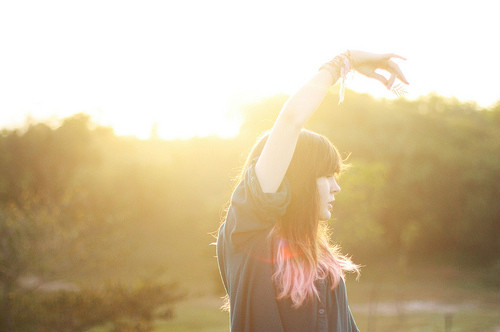 描写经典老歌的句子66句