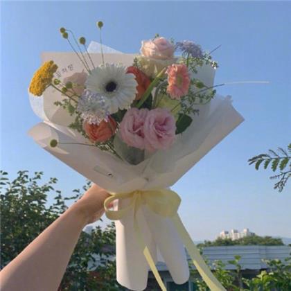 激励学生努力上进的话