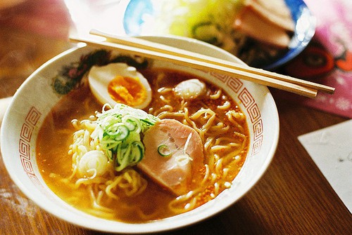 表达爱意的简短句子 表达爱意的句子简短4字(精选44句)