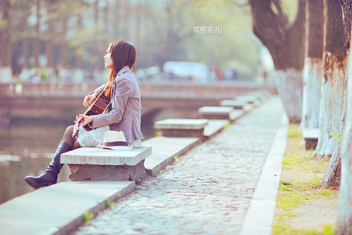 姐妹qq签名女生超拽76句