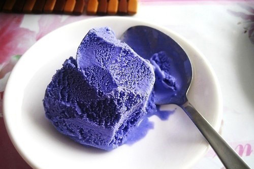 祝自己生日快乐的说说 生日低调发朋友圈的句子(49句)