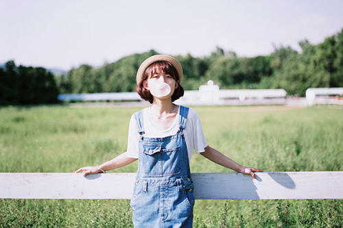 形容女人容貌的句子18句