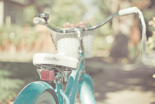 关于牛年的简短文案 牛年跨年文案句子(77句)