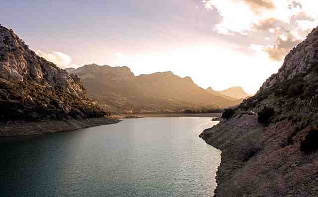 描写山水的优美段落