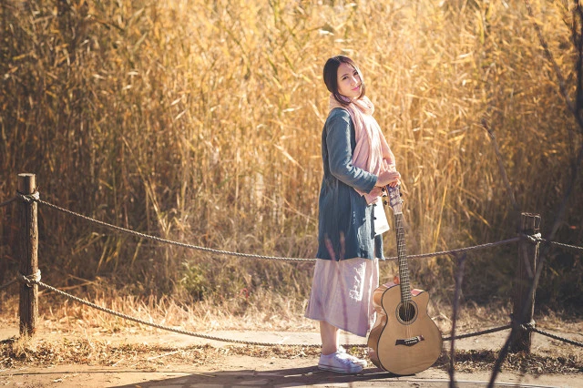 有关下雨天比较伤感的句子