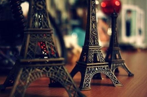 写一段描写月亮的话