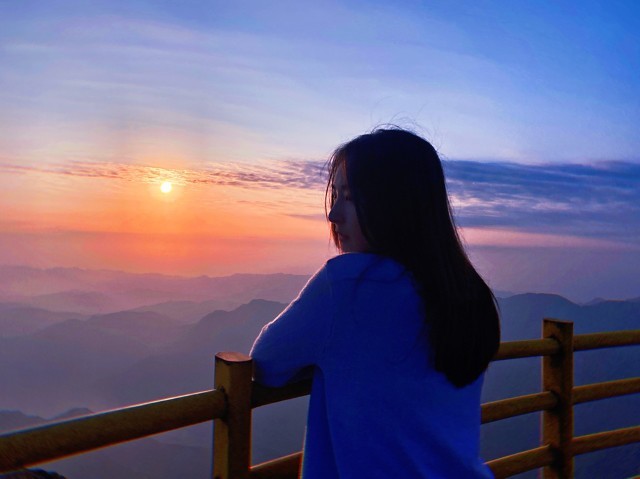 2023十五的月亮简短的说说 2023描写十五的月亮的佳句