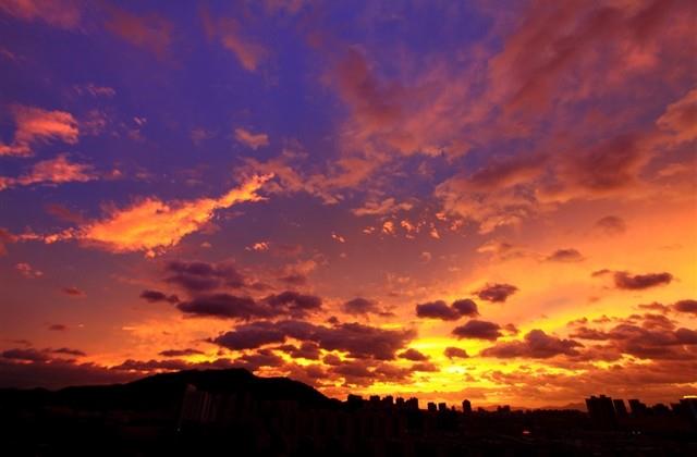 万圣节不给糖就捣蛋说说 万圣节不给糖就捣蛋说说