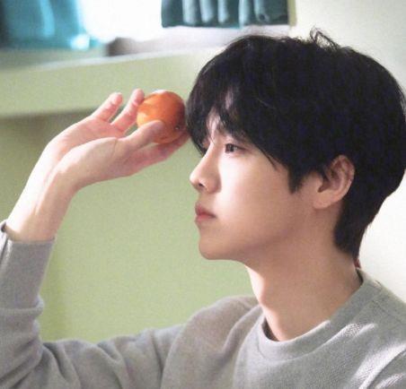 2025年简洁的微信伤感句子摘录65条