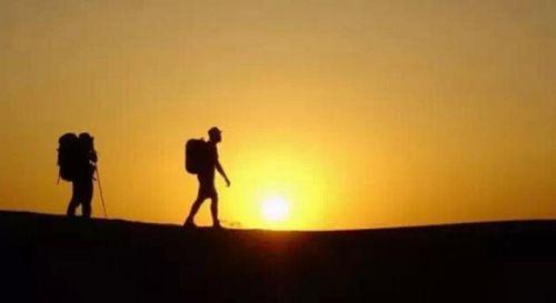 一叶知秋的唯美句子 关于秋天的句子适合发朋友圈说说