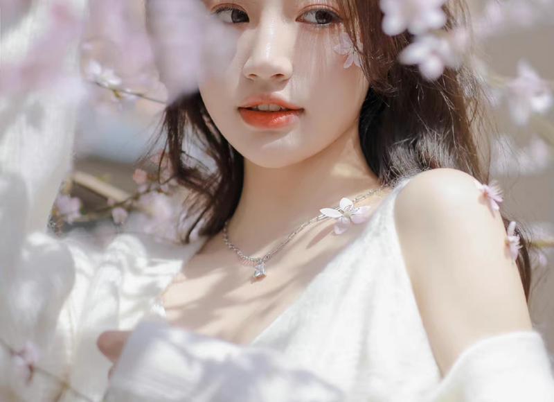 描写头发的优美句子比喻