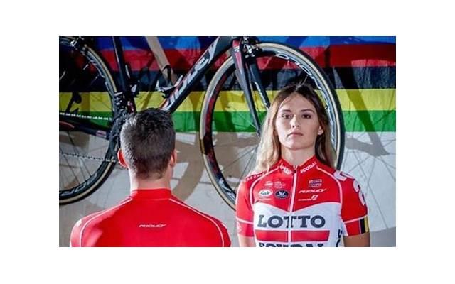 经典爱情说说语录:不会做朋友,那我们只能是最熟悉的陌生人 经典爱情说说语录:不会做朋友,那我们只能是最熟悉的陌生人