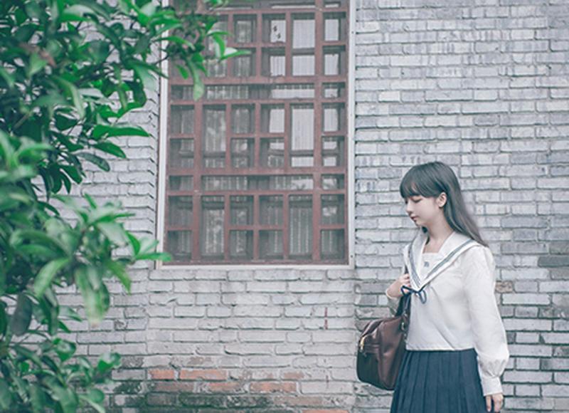 写给自己的晚安说说配图(18句)