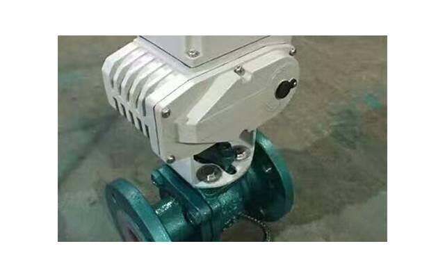  下雨了发朋友圈的句子短句摘录90句