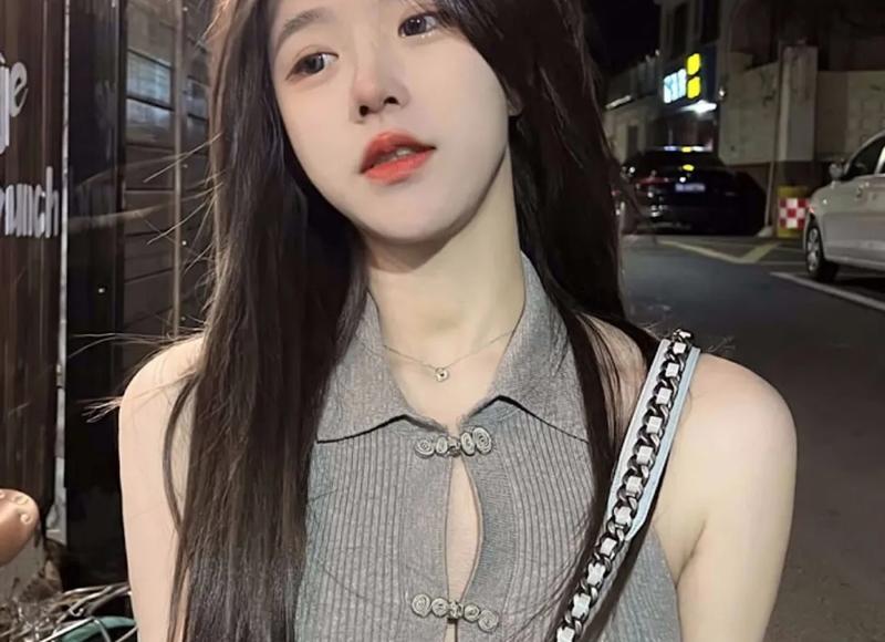 扣扣空间唯美心情说说带图片：不是你不好，是我不配