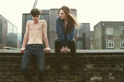 2025年简短的经典文艺句子摘录38条