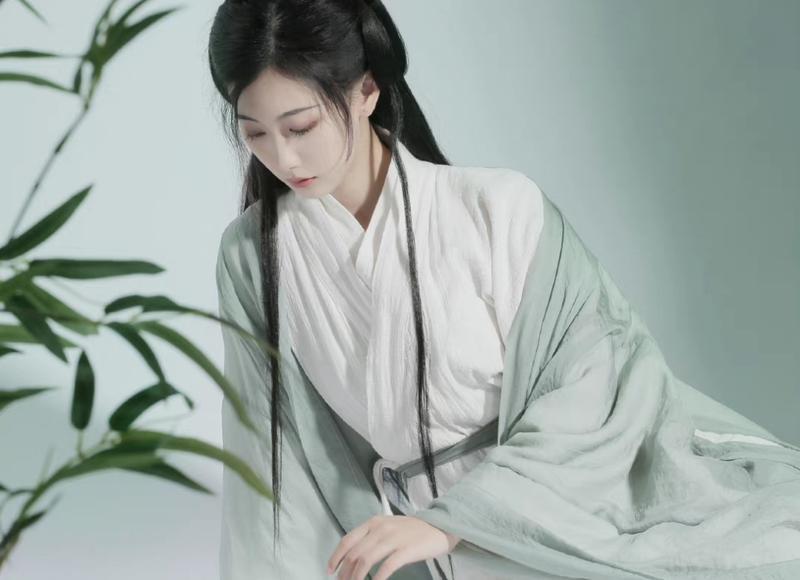 关于描写柳树的短句子汇编96句 关于描写柳树的短句子汇编96句