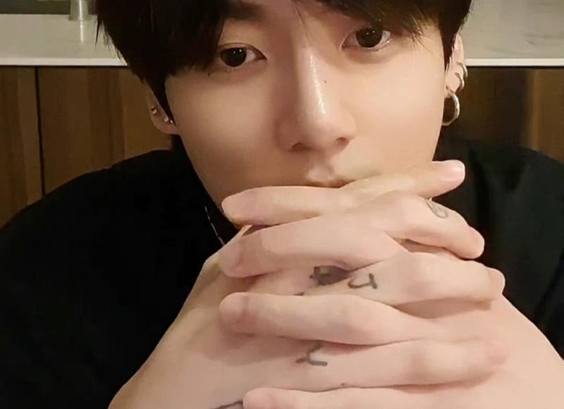 回忆青春的文案短句(感慨青春流逝的句子文案)