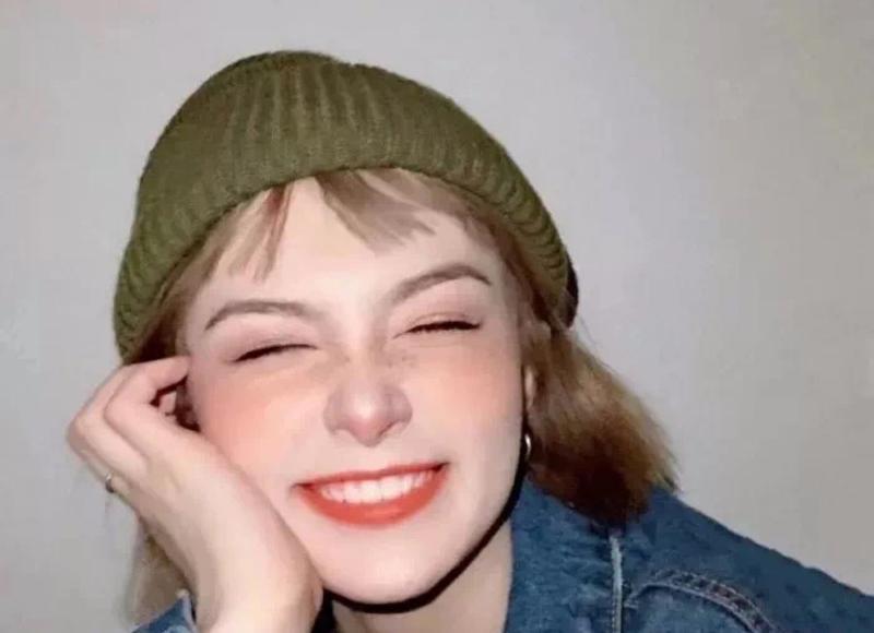 《爱情里的浪漫是乌鸦说了情话》 孤冷′的情话