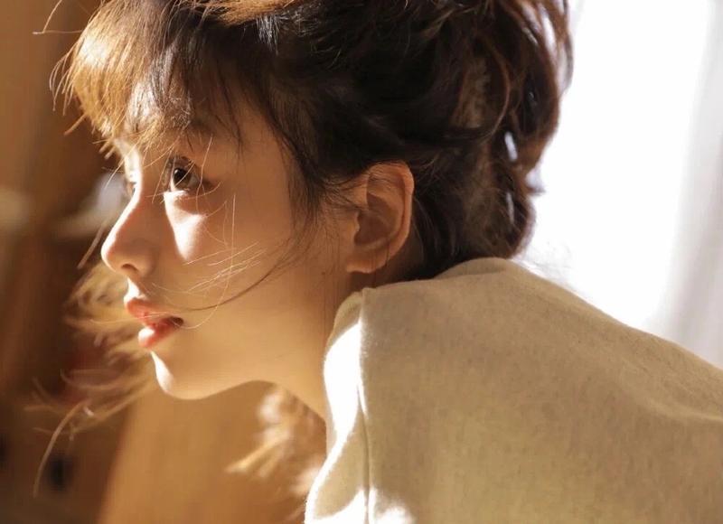 疼到骨子里的伤感说说句子，句句感到无奈和心酸