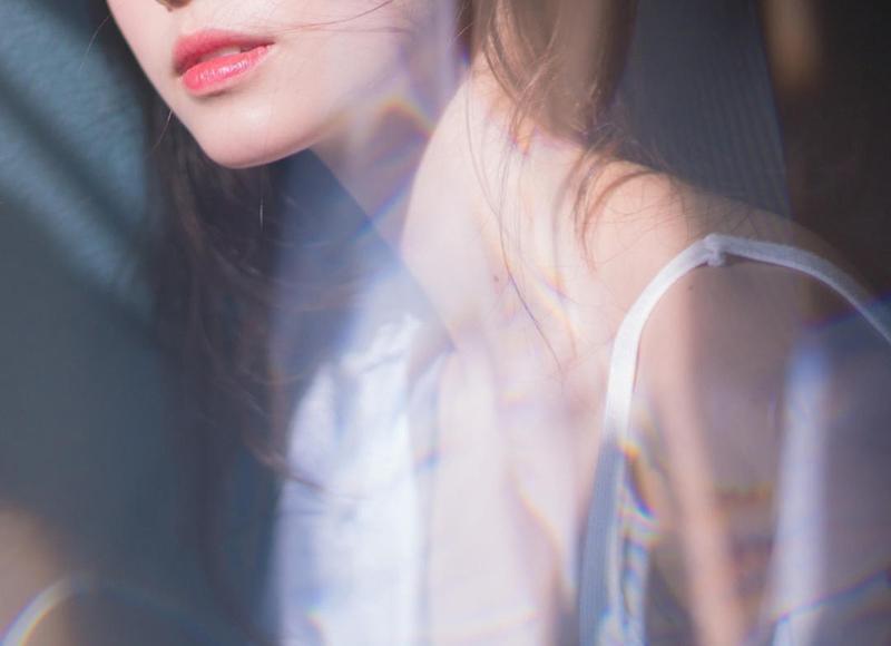  女人简短走心的句子正能量合计76条