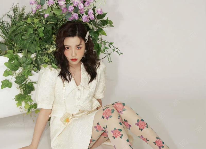 qq空间心情不好的说说句子带图片