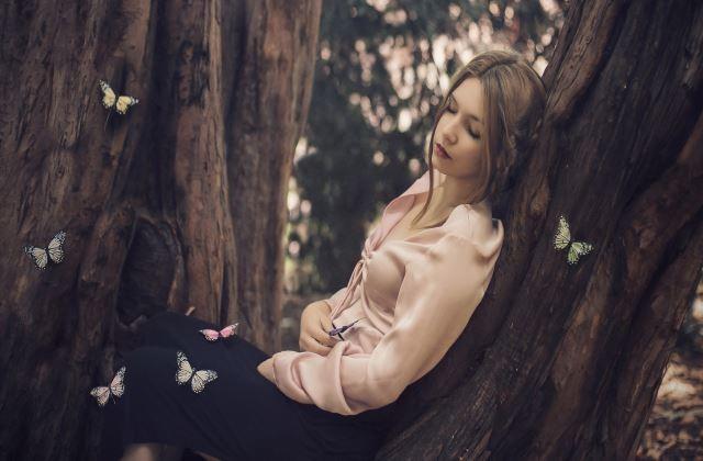 这一刻突然好想你说说 表达突然好想你的句子 这一刻突然好想你说说 表达突然好想你的句子