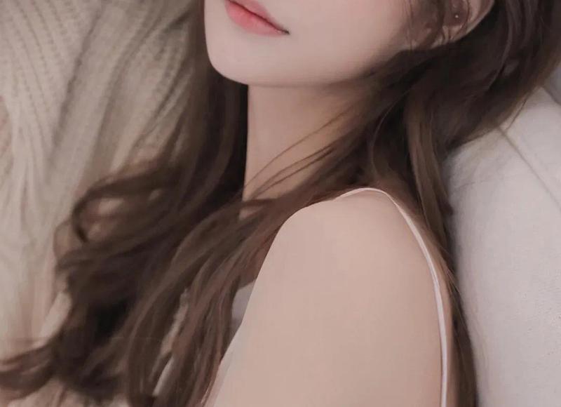 抖音古风案牍搞笑（抖音最火古风案牍短句）