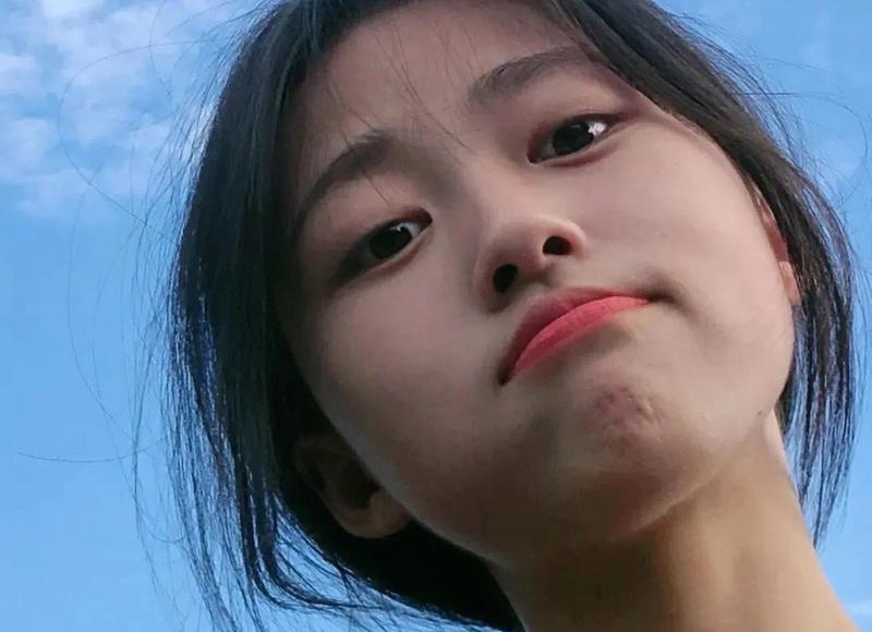  情感语录丨当你的心无法再为某人跳动时，或许是告别的时候。