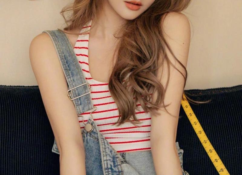  情感语录丨心情疲惫得如同行走在寒冬的风雪中，希望能找到温暖。