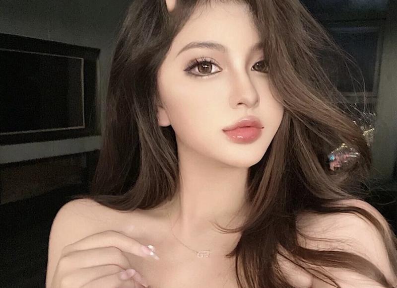 车次英文情话摘抄《 少年眼眸似深海的表白情话》