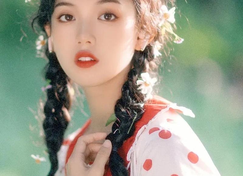 《情侣最经典情话一句话》你给的诺言其实都是谎言√原创