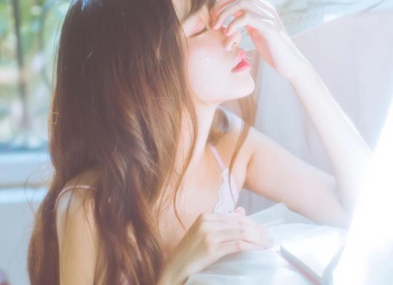 开导女孩子心情不好暖心的话精选16句