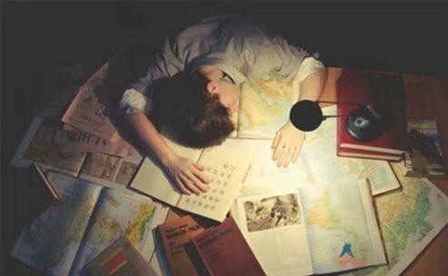 形容对人失望无奈的句子说说心情