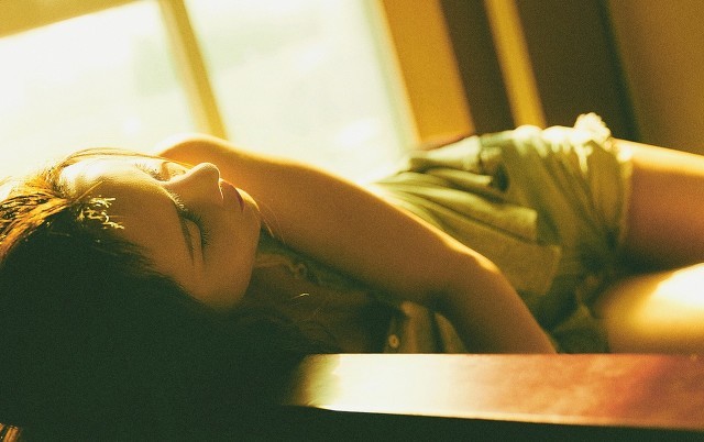 半夜睡不着的感慨说说 失眠的简短说说