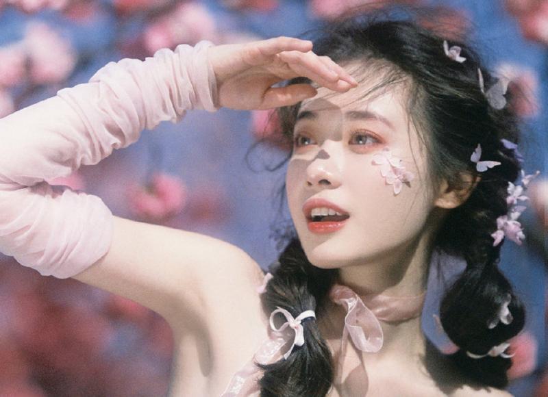 形容努力奋斗的文案(形容努力奋斗的文案高级)